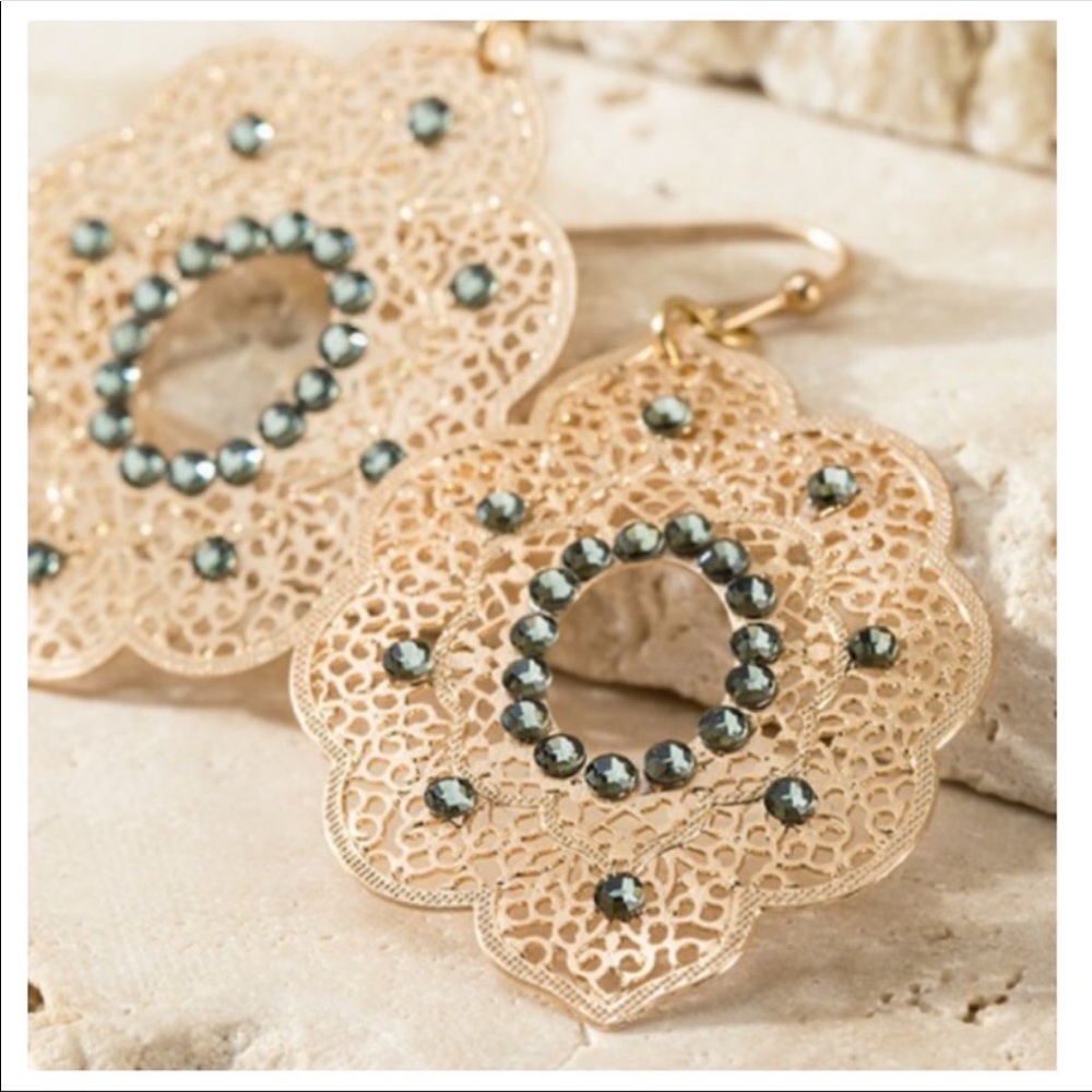 ✅ Boho filigree earrings
